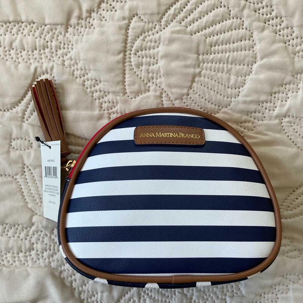 ☘️NWT! Anna Martina Franco Makeup Bag☘️
